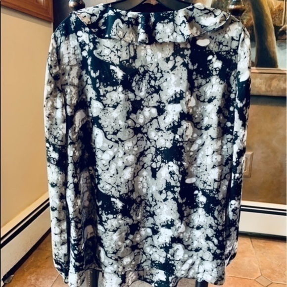 ✨✨Anne Klien Ruffle Collar Neutral Tone Print Top ✨L ✨ - Picture 9 of 9